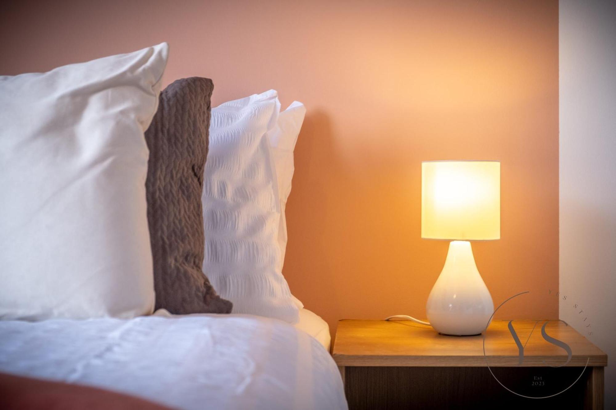 Sienna Longton 1c - Wi-fi, Alton Towers, Netflix